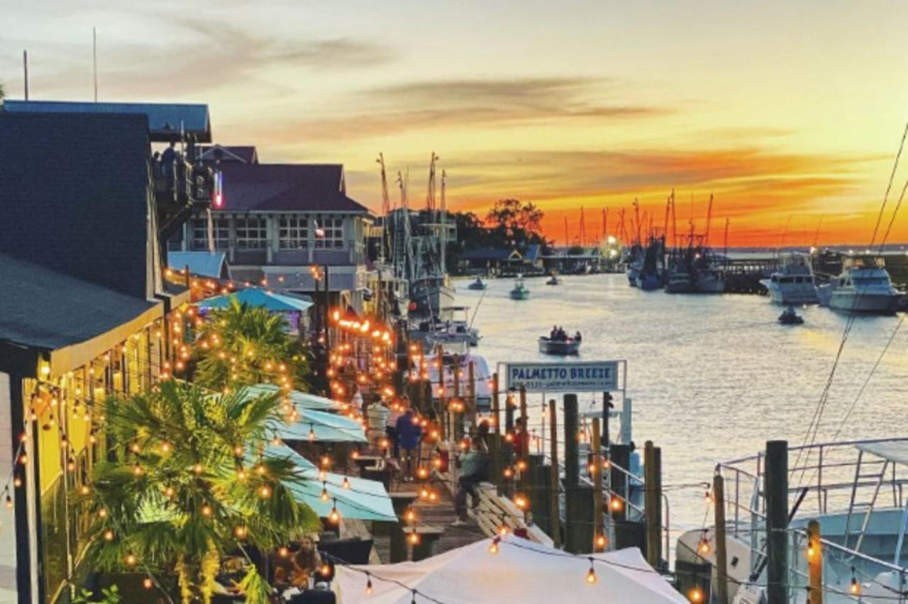 ☆Live On The Water! Lake Palmetto Palm W/ Patio - 10Min To Downtown & Beaches☆ Charleston Bagian luar foto